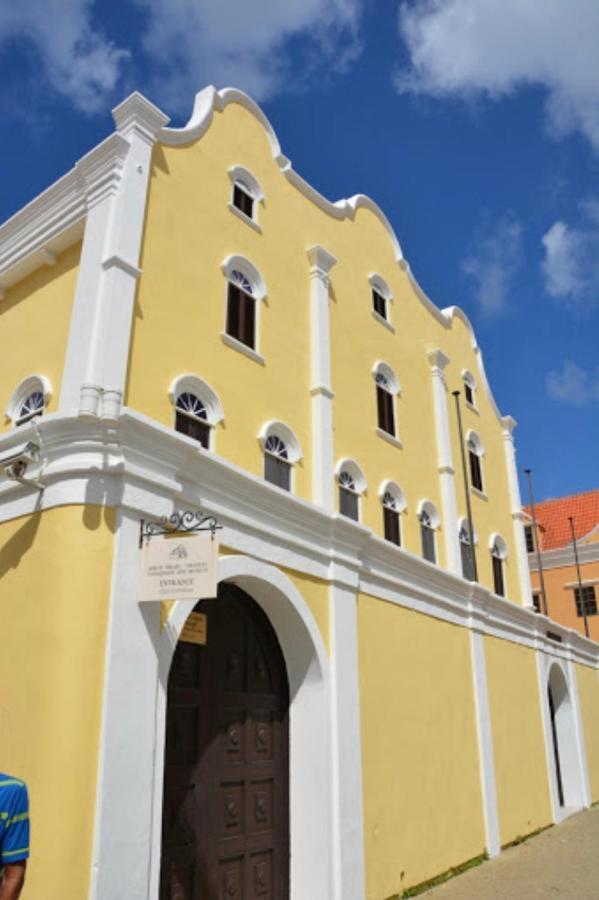 City Views Spacious Mezzanine Apartments Willemstad Ngoại thất bức ảnh